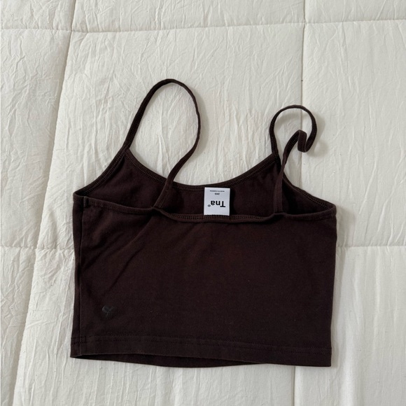 TNA Chill Karelis Cropped Tank - Picture 2 of 3